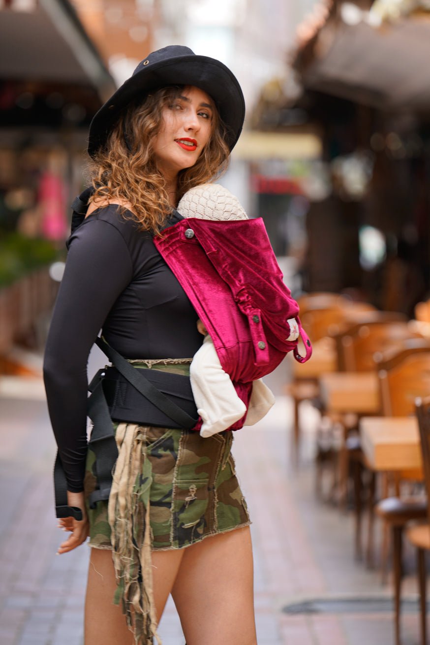 Babytrage Flip Samtweich Rubin - KOKADI