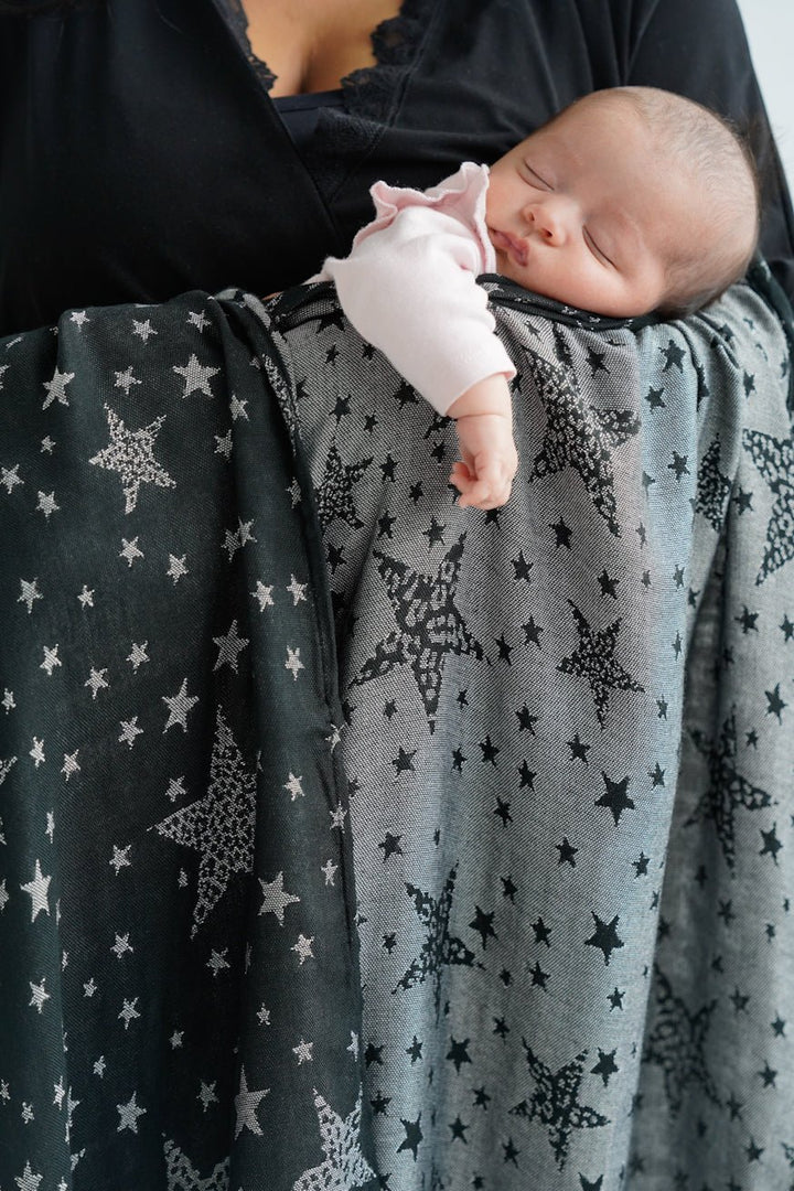Manta de peluche Leo estrellas monocromáticas - KOKADI